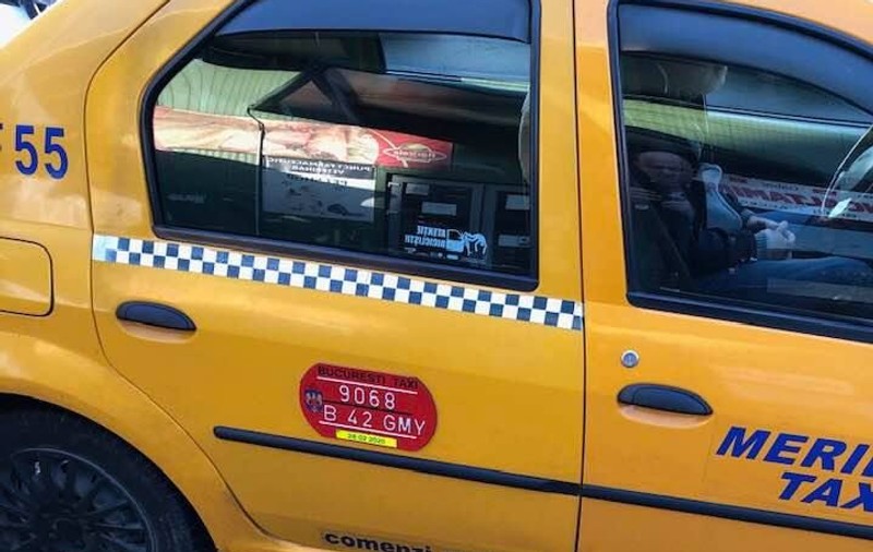 Ce sancțiune a primit taximetristul care, în februarie, a refuzat o clientă cu autism
