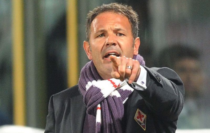 AC Milan l-a dat demis pe Sinișa Mihajlovici! Este al optulea antrenor dat afară de Silvio Berlusconi, în 28 de ani