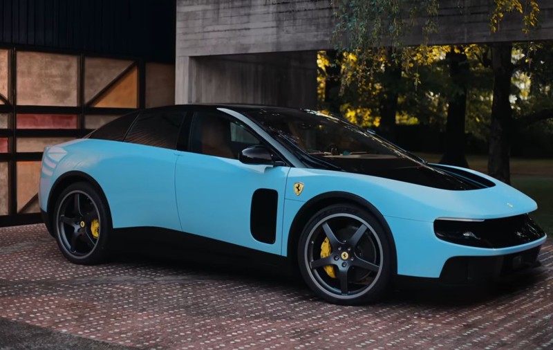 Un fost șef Ferrari critică noul model electric Luce: „Scoateți căluțul cabrat de pe el”