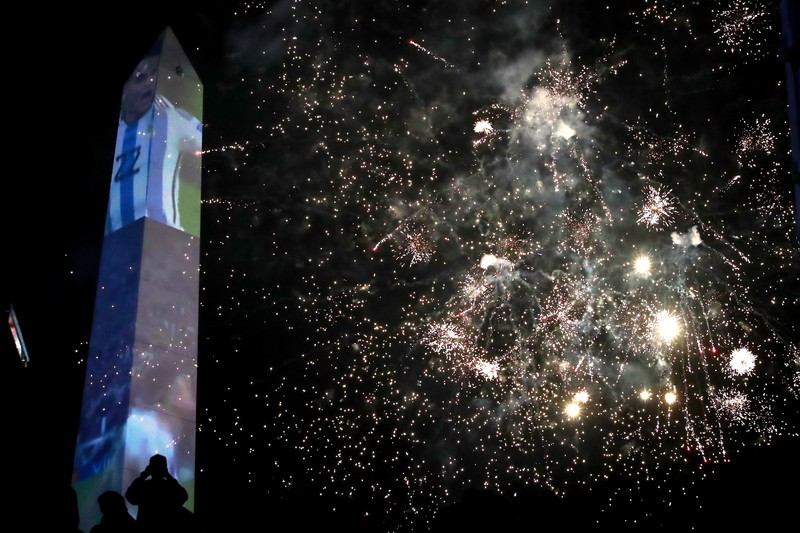 Focul de artificii de lângă obeliscul din Buenos Aires