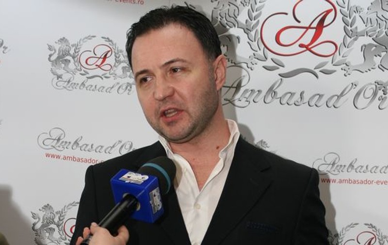 Nicuşor Stan, preşedintele WAKO pe România: “Dupa muncă şi sacrificii, luptătorii noştri merită o petrecere cu vedete Playboy”