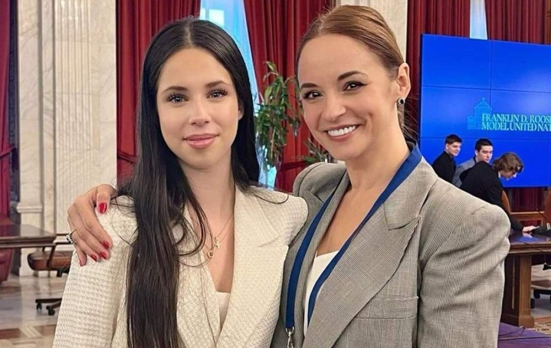 Violeta, fiica Andreei Marin, a revenit în România. Mesajul emoționant transmis de vedetă. „Parcă ieri o țineam la pieptul meu”