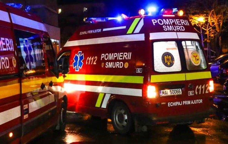 Un microbuz, în care se aflau opt persoane, şi un TIR, implicate într-un accident rutier, pe DN 1A