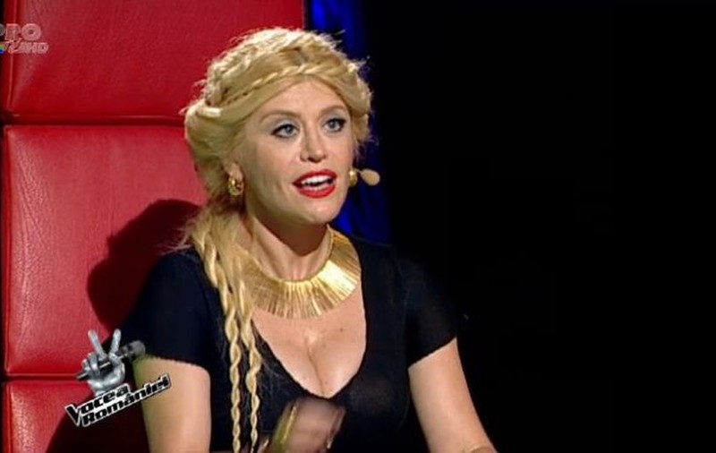 VOCEA ROMÂNIEI. LOREDANA L-A VĂZUT PE EL ŞI A EXCLAMAT: "PĂTRUNDE BINE"!