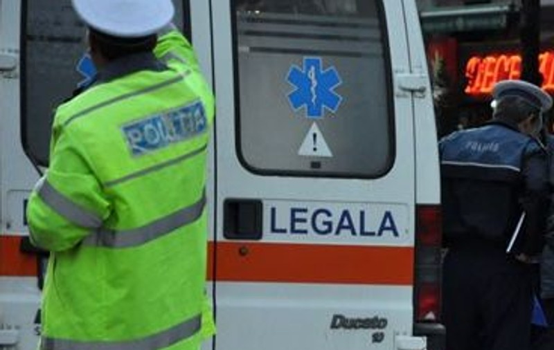 Bătrân împuşcat în picior de un poliţist