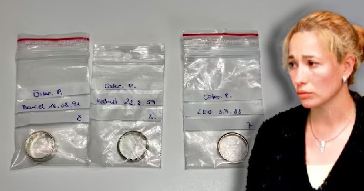 verighete în pungute de plastic transparente, în dreapta, „ghicitoarea” Mariana îmbrăcată în negru