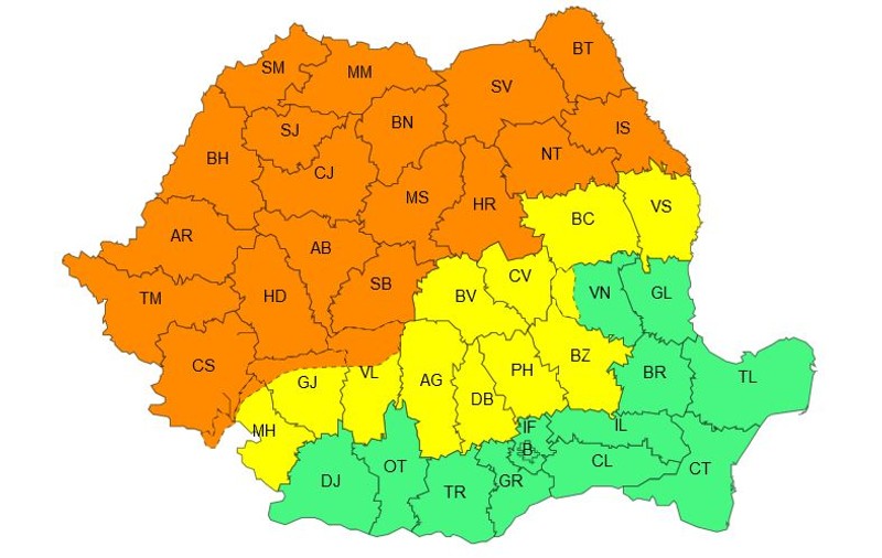 Cod portocaliu de caniculă și furtuni în cea mai mare parte a ţării. Cum va fi vremea la București