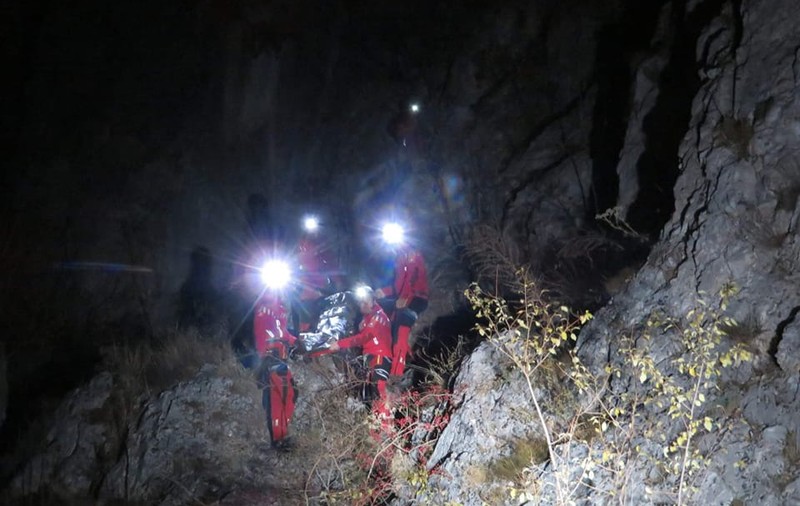 Șase copii, dispăruți noaptea într-o pădure din Sălaj. Au auzit strigătele salvatorilor, dar le-a fost frică să răspundă