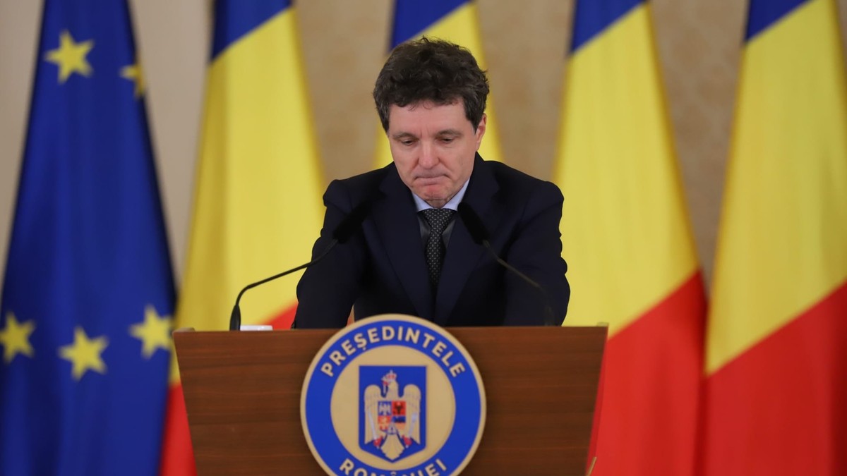 Nicușor Dan.