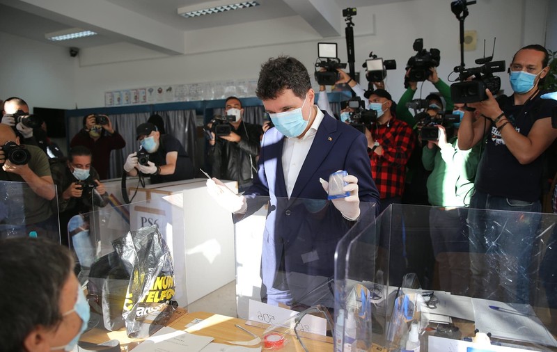 PSD a sesizat Poliţia după declaraţiile lui Nicuşor Dan. Ce riscă acesta