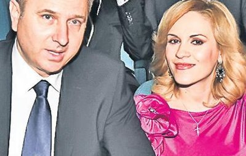 Gabi Firea face Crăciunul cu familia şi cu toţi finii