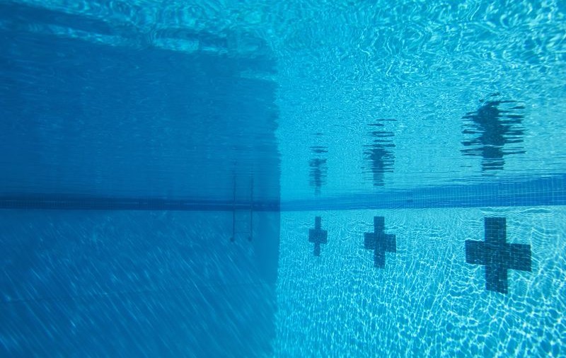 O fetiță de origine română s-a înecat într-o piscină din Italia