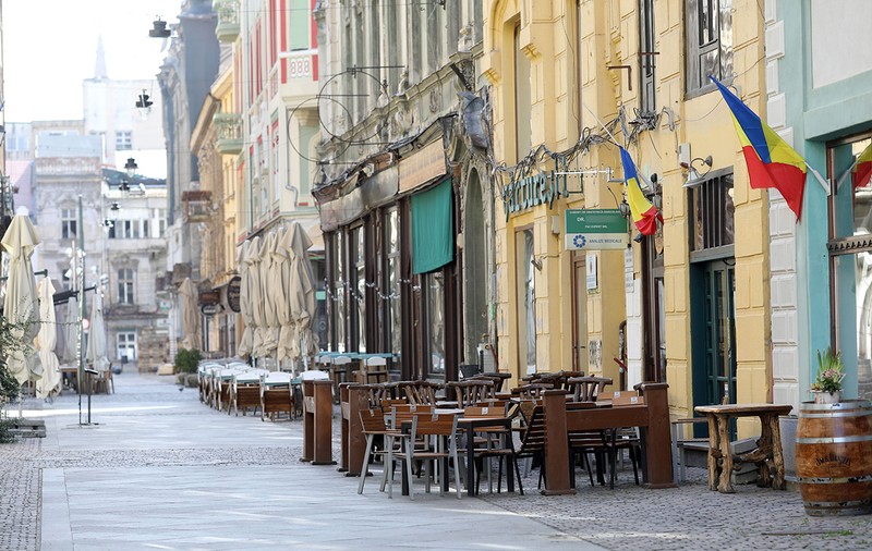 Scădere ușoară a ratei de infectare în Timiș și în București. Capitala rămâne în scenariul roșu. Situația pe județe