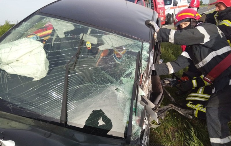 VIDEO  | A revenit haosul pe șosele. Val de accidente în țară, în prima zi fără restricții