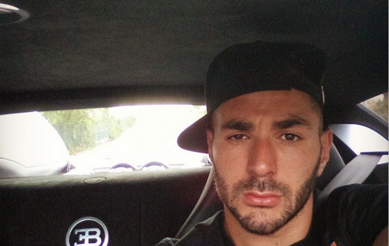 VIDEO / Benzema a fost la antrenament cu o maşină de două milioane de euro