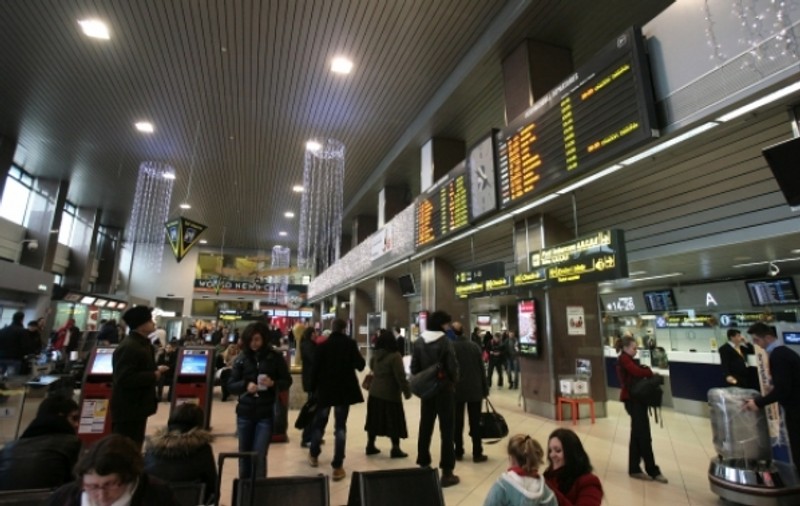Culisele scandalului de la Aeroportul Otopeni: profitul garantat, interesele politice și salubrizarea de 5 milioane de euro pe an