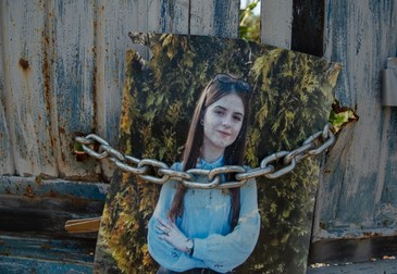 Fotografia Alexandrei a rămas pe poarta lui Gheorghe Dincă