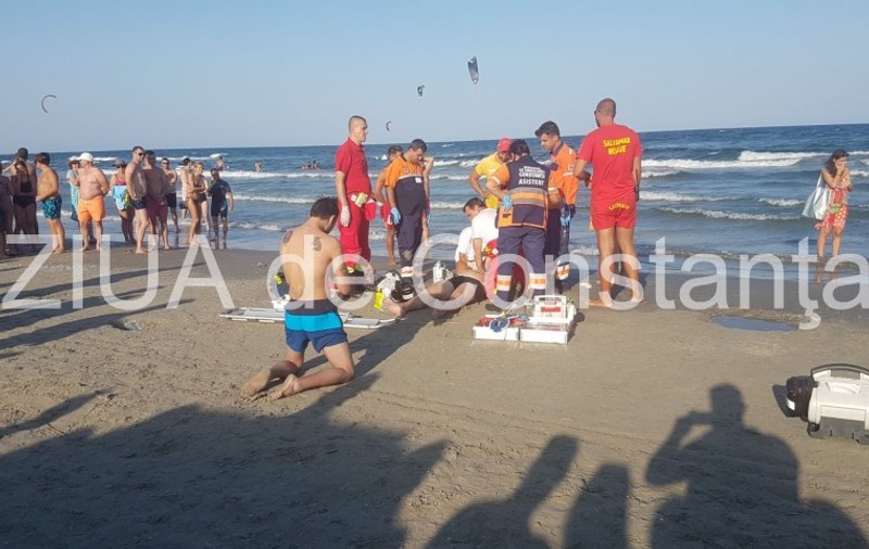 Un tânăr din București a murit înecat la Mamaia. Prietenul său s-a rugat în genunchi pentru o minune (VIDEO)