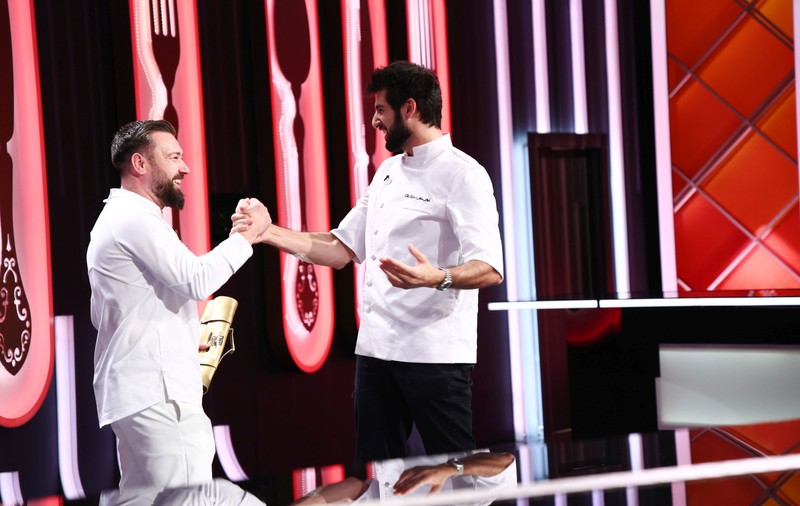 Cine este Alexandru Dodoaia, cuțitul de aur al lui Chef Richard Abou Zaki. Are 34 de ani și a cucerit juriul cu preparatul lui
