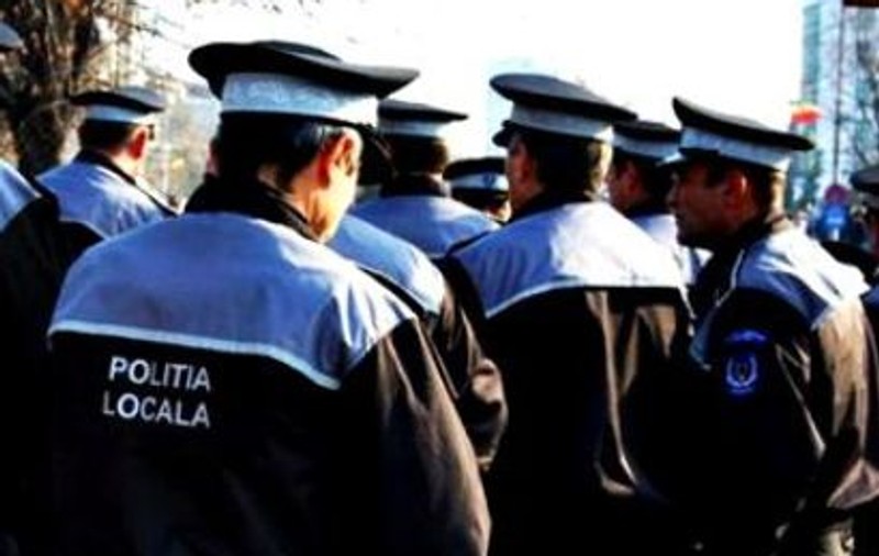 Polițiștii locali intră în grevă japoneză din cauza ministrului Marcel Vela. Sindicaliștii iau în calcul și mișcări de stradă, după ridicarea restricțiilor