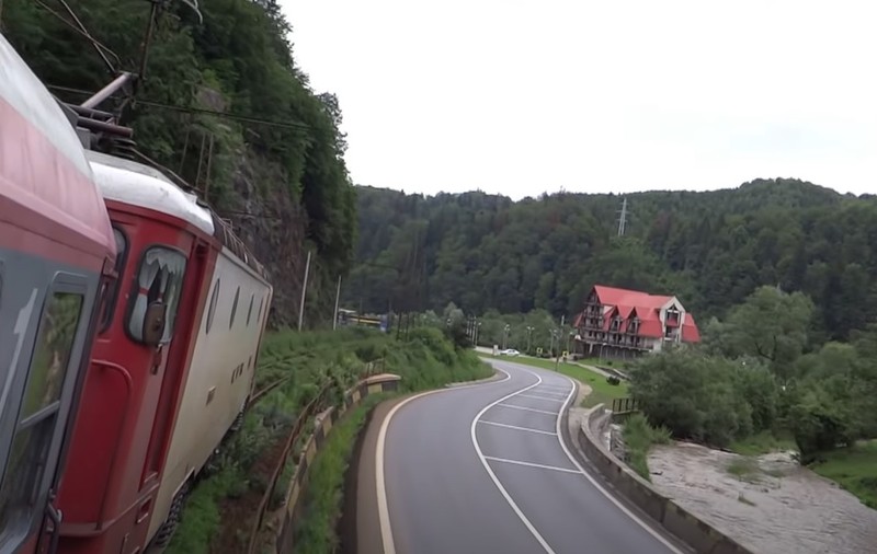 Locomotiva implicată în accidentul de sâmbătă seară, a treia care se strică în trei zile, la trenuri de Galați