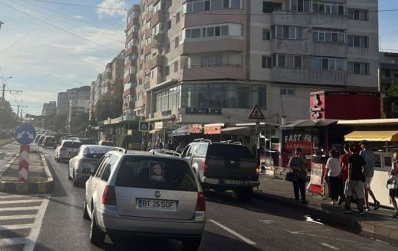 Protest cu mașinile în Botoșani, în memoria Alexandrei, tânăra gravidă care a murit în așteptarea medicilor