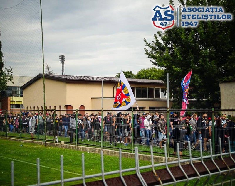CSA Steaua are primul antrenament cu public în Ghencea, de la ora 9.30. Fanii din Peluza Sud fac spectacol | VIDEO&GALERIE FOTO