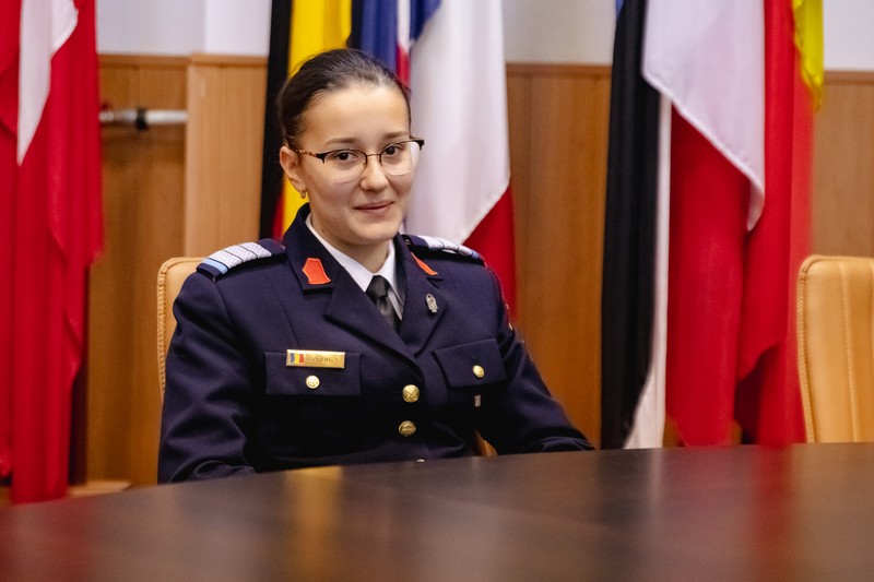 Patricia Bărbuță a avut trei ani la rând media 10 pe linie și a fost avansată la grad de plutonier major