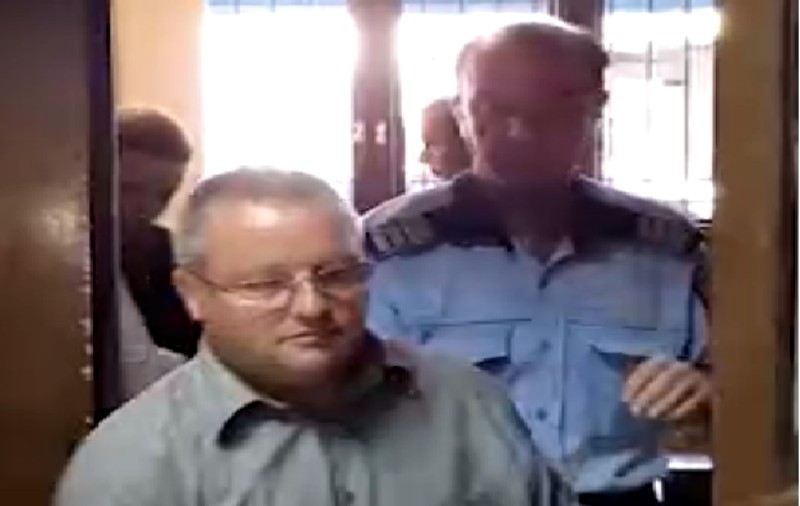 Jandarmul-cămătar Marian Corcodel a ieşit la pensie pe caz de boală. Fostul colonel e cercetat într-un dosar la DIICOT