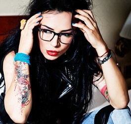 DJ Wanda și iubitul ei au sărbătorit un an de relație