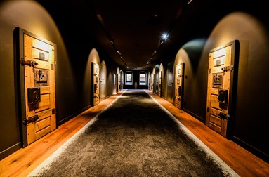 Hotelul Liberty, transformat dintr-o închisoare, a fost deschis în 2017. Foto: hotel-liberty.de