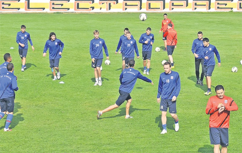 Bio-Steaua: roş-albaştrii «au rupt-o» pe brânză, urdă şi smântână în cantonamentul montan de la Săcele, Braşov
