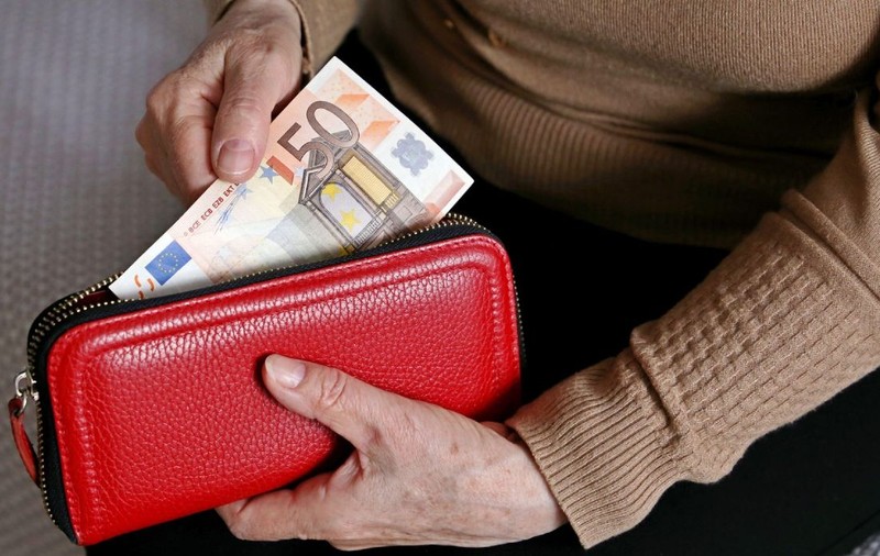 Bancnotele de 50 de euro care vor fi retrase din circulație. Cum le identificați și ce faceți cu ele