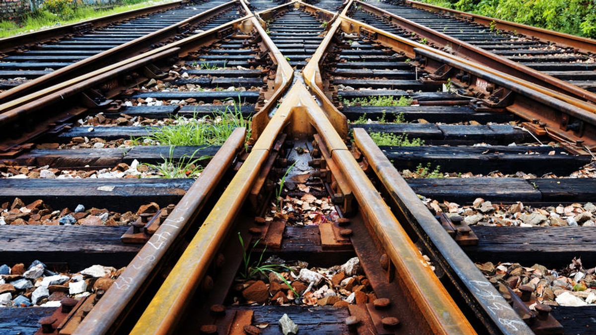 accident tren 123rf.com