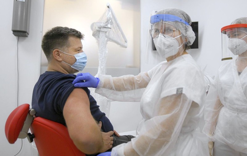 Care este rata de vaccinare anti-COVID la nivel național. În București, a depășit 51%