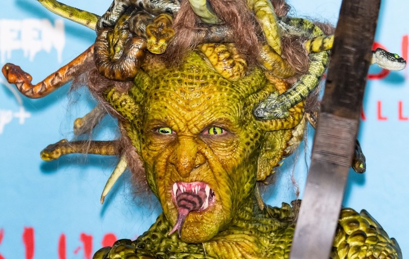 Vedeta cu cel mai înfricoșător costum de Halloween. S-a transformat în Medusa