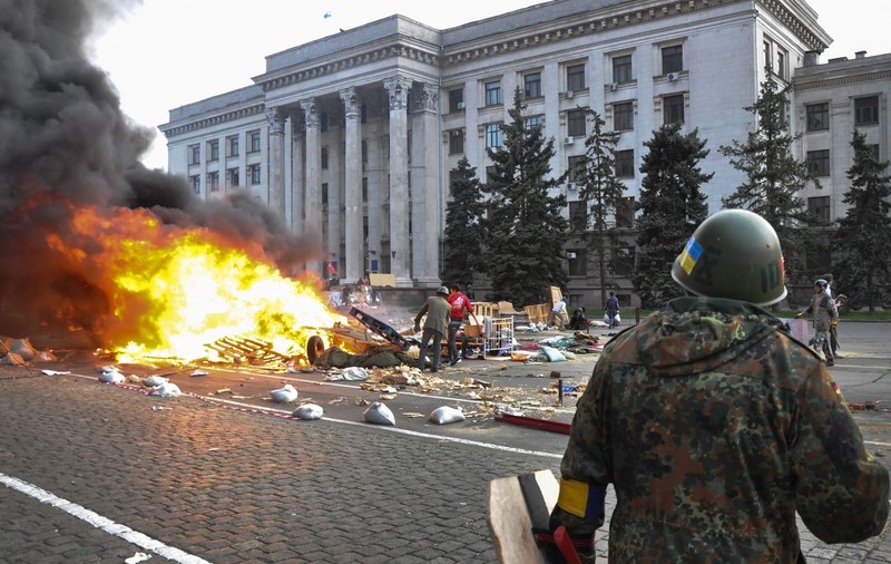 31 DE MORŢI LA ODESA, în urma unor confruntări violente! | FOTO & VIDEO