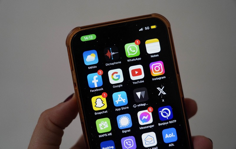 Vânzările de iPhone 12, oprite din cauza nivelului prea mare de radiații, în Franța. Apple are două săptămâni pentru a remedia problema