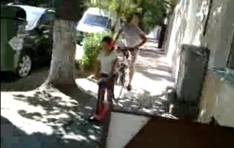 Virgil Iantu şi Jasmina, la plimbare cu bicicleta | VIDEO