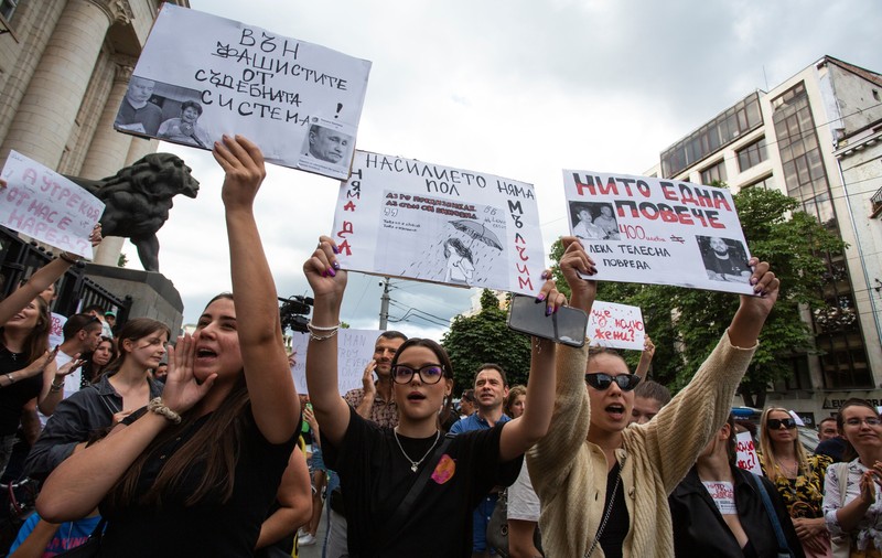 INTERVIU. „În țara asta, dezbaterile sunt încă la nivelul «femeia este un om»”. Activistă din Bulgaria, despre reacția autorităților, după ce mii de oameni au ieșit în stradă împotriva violenței asupra femeilor