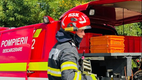 Un microbuz plin cu pasageri s-a izbit de o mașină la Mateești.Foto: Inspectoratul General pentru Situații de Urgență