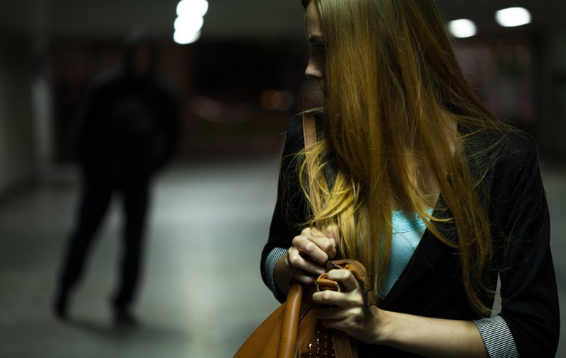 Un necunoscut a filmat-o în metrou. Utilizatorii TikTok au decis că are variola maimuței: „Am fost făcută și leproasă când eram mică”