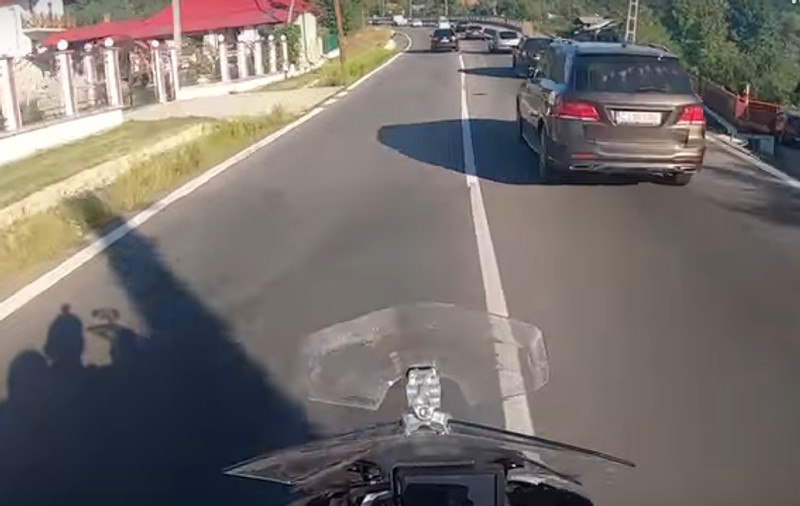 Titi Aur, despre imaginile cu accidentul mașinii ministrului Bode: “Șoferii misiunilor improvizează, încearcă să se strecoare”