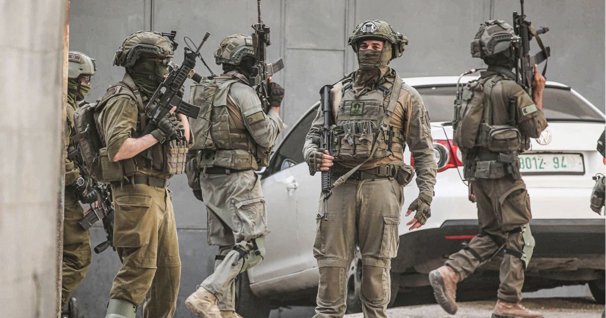 Soldați israelieni fac un raid în tabăra de refugiați Balata din Nablus, 11 august 2025