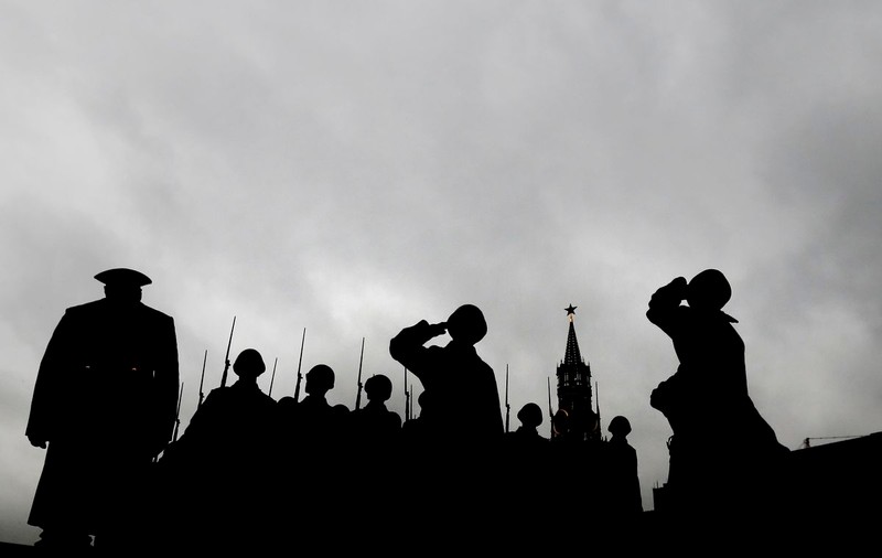 Începe războiul? Ucraina se pregăteşte de un conflict armat cu Rusia