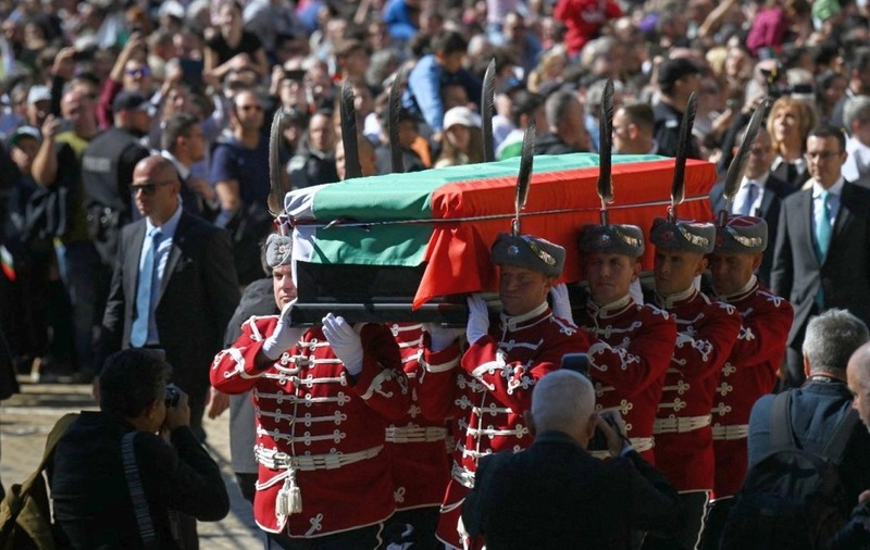 După 1000 de ani, rămășițele țarului Samuil al Bulgariei au fost aduse din Grecia. Foto: AFP