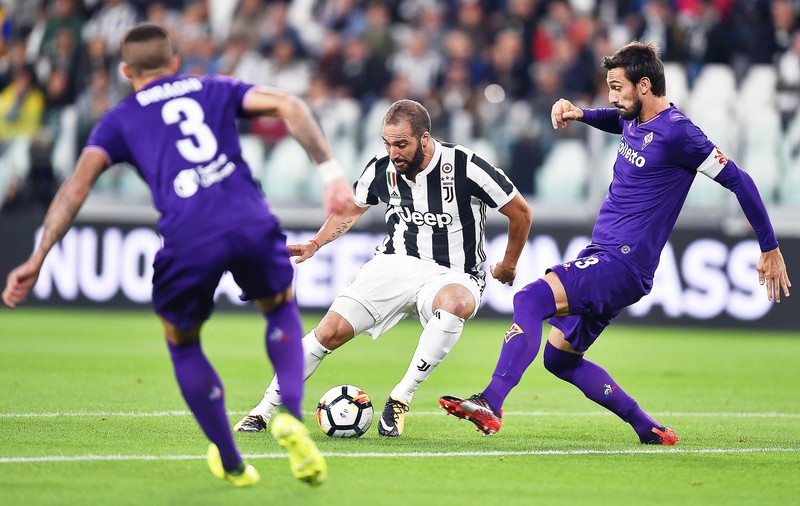 Higuain pleacă la Milan. Bonucci se întoarce la Juventus. Schimb de anvergură între echipele mari din Italia