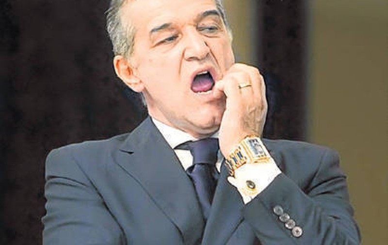 Gigi Becali, ANUNŢ ŞOC! A scos Steaua LA VÂNZARE şi spune "SE VA ALEGE PRAFUL DE ECHIPĂ"