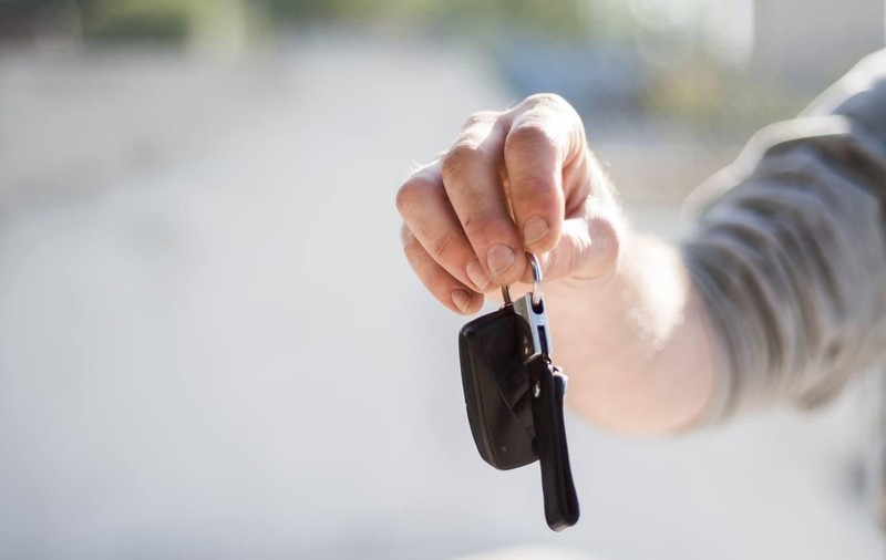 Libertatea de mișcare - avantajele unei rezervări online pentru rent a car