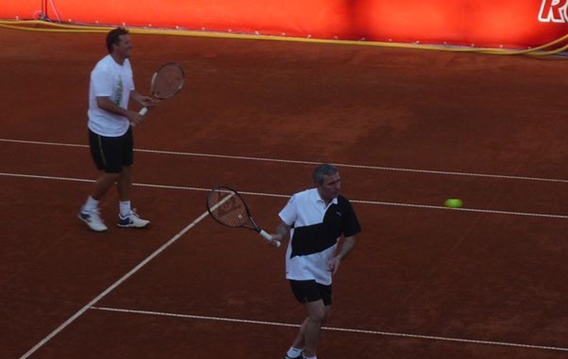 Hagi, Rotariu, Pavel şi Tecău, SHOW total pe zgura de la BRD Năstase Ţiriac Trophy